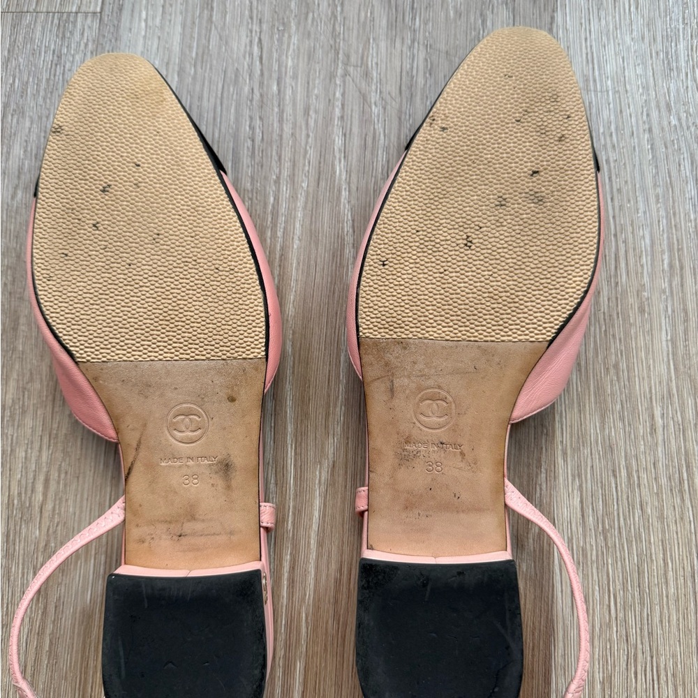 CHANEL Pink and Black Two-Tone Slingback Flats - Picture 3 of 8
